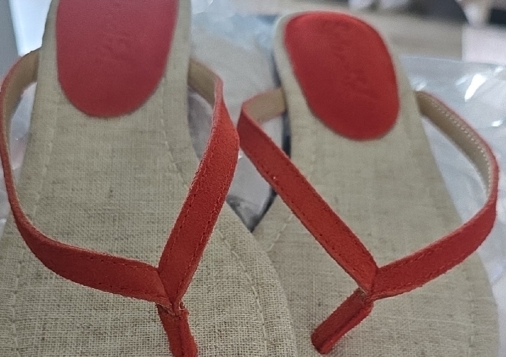 SplendidRed and Cream Sandals with Minimalist Design